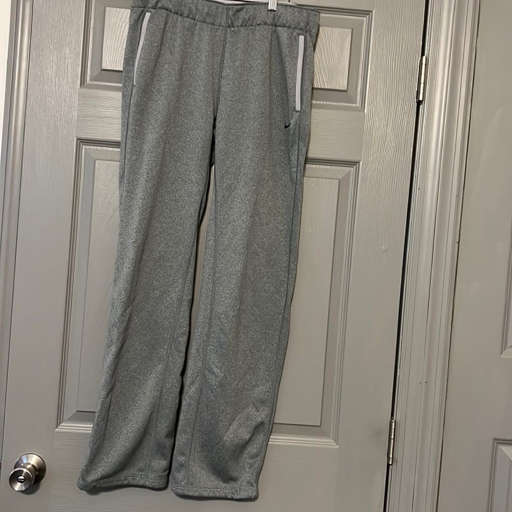 Womens S dry fit Nike sweatpant